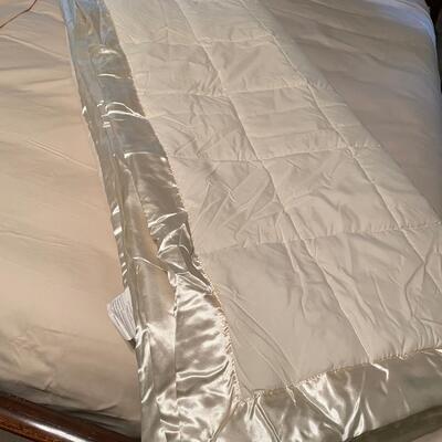 Lot 47  Ivory Poly Fill Blanket  King or Queen