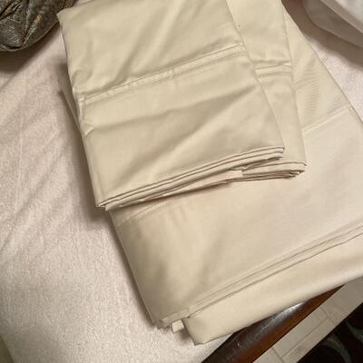 Ivory Cotton Sateen Sheet set  Full size