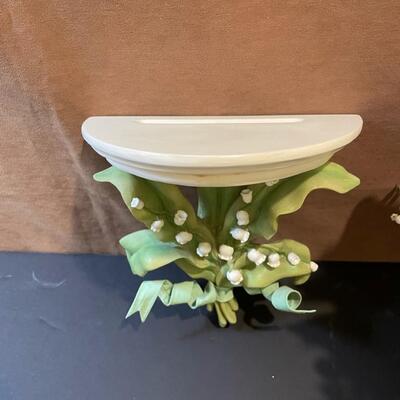 Lot 70  Lily of the Valley Decor