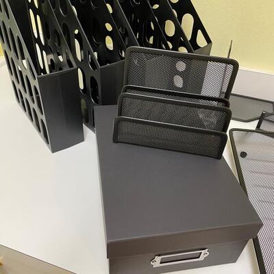 Lot 75 Office Accessories with Cord Barn