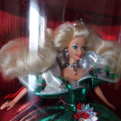 LOT 6 SPECIAL EDITION BARBIE