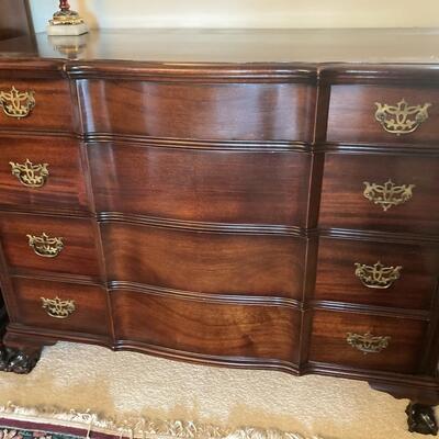 Kling Dresser