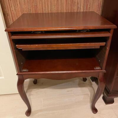Lot 102  Computer Desk
