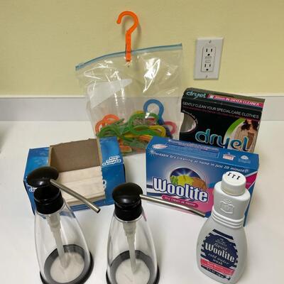 Lot 119  Laundry Misc