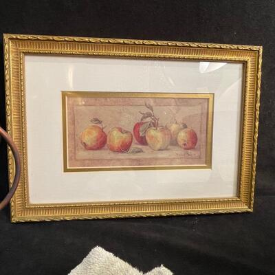 Lot 128  Wine rack and Decor Misc