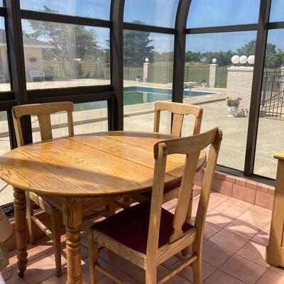 Oval Oak Table & 4 chairs