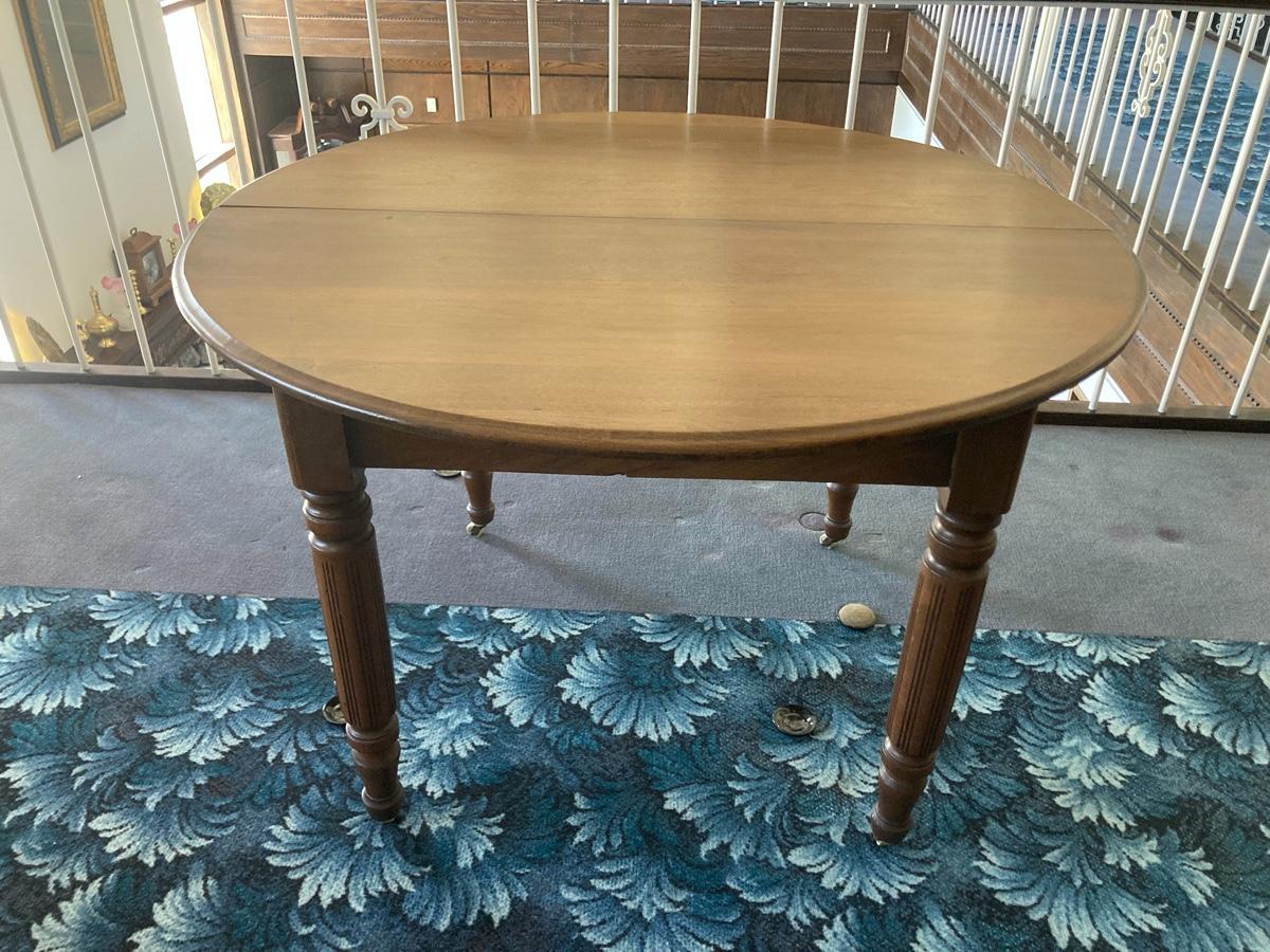 Round Walnut Table w/1 leaf