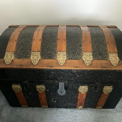 Domed trunk