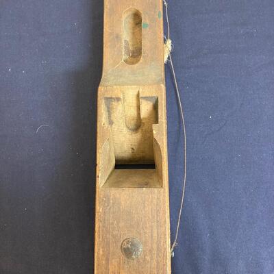 Antique wood working planeâ€¦parts missing.