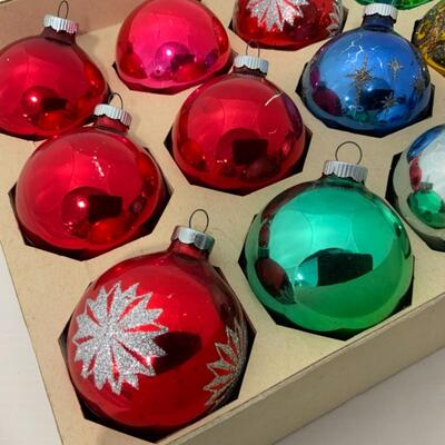 [125] VINTAGE | Mixed Box of Ornaments | Shiny Brite