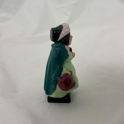 [131] Royal Doulton | Sairey Gamp Figurine | Dickens 