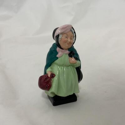 [131] Royal Doulton | Sairey Gamp Figurine | Dickens 