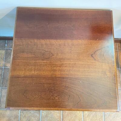 SOLID WOOD SQUARE END TABLE