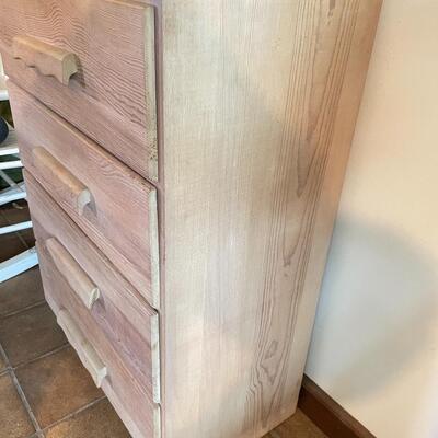 4 DRAWER LIGHT COLORED SOLID WOOD DRESSER