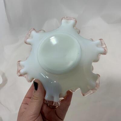 [140] Pink and Milk Glass | Wave Crest | Bon Bon Dish