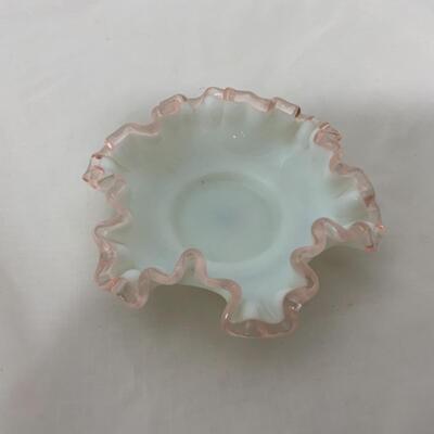 [140] Pink and Milk Glass | Wave Crest | Bon Bon Dish