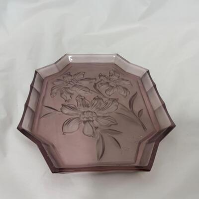 [141] Amethyst Floral Plate | Satin Glass | Interesting Shape