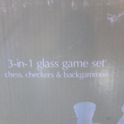 LOT 146  NEW 3 IN 1 GLASS GAME SET