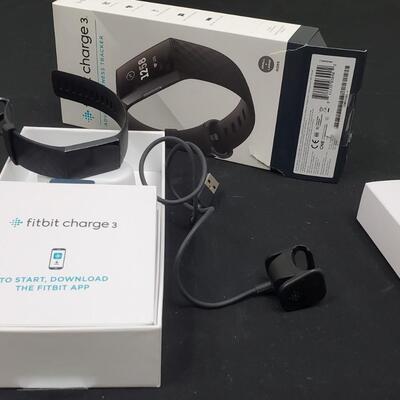 Fitbit Charge 3 Advanced Fitness Tracker   Size S