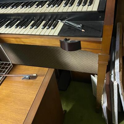 lot 329- Vintage organ, bench, misc. items, fountain, statue, clock, chairs