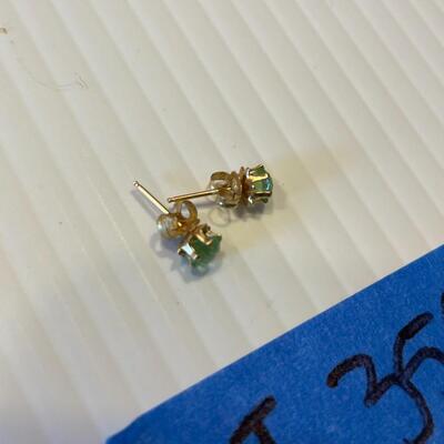 lot 356- 14K gold and peridot earrings