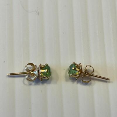 lot 356- 14K gold and peridot earrings