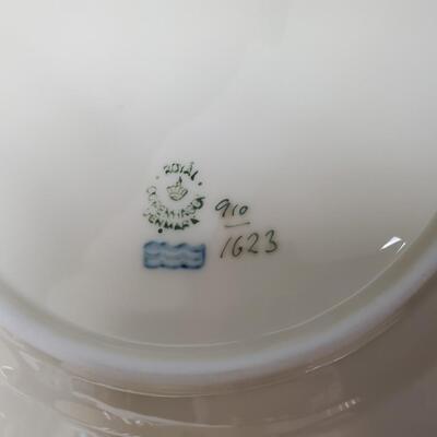 Royal Copenhagen Luncheon plates - 10