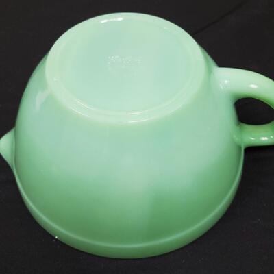 Fire king Jadeite Mixing Bowl with spout