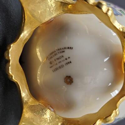 Lenox Fine China Treasures Egg & Stand 