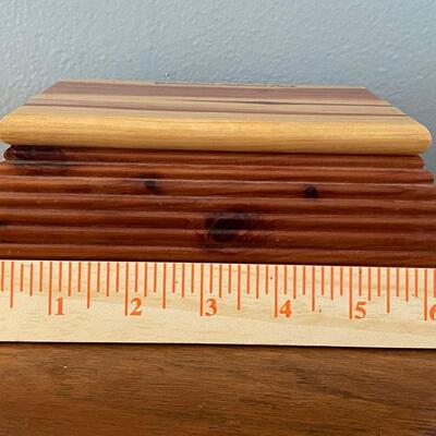 Small Lidded Wood Trinket Dresser Box Yellowstone National Park Souvenir