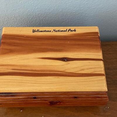 Small Lidded Wood Trinket Dresser Box Yellowstone National Park Souvenir