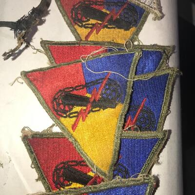 9 Military Patches (Lot 86)