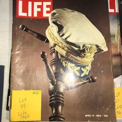 Vintage Life Magazine General Macarthur April 17, 1964 (Lot 99)