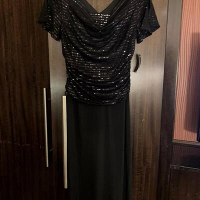 En Focus Women's Sequin Evening/Cocktail Dress Size Large
