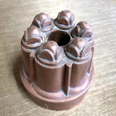 LOT 113 - Victorian Copper Benham & Froud Mold - Tin Lined