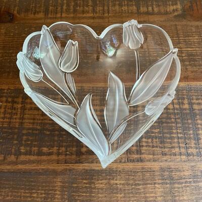 LOT 63 - Walther-Glas, Germany, Nadine, Tulip, Heart Shaped Glass Bowl
