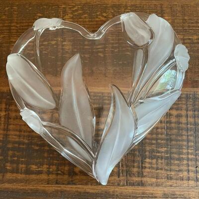 LOT 63 - Walther-Glas, Germany, Nadine, Tulip, Heart Shaped Glass Bowl
