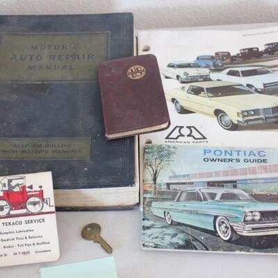 Lot 8 Old Car Repair Manuals, Hudson Key