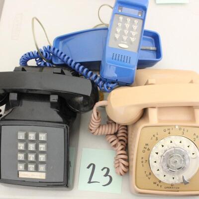 Lot 23 Collectible Vintage Phones #3