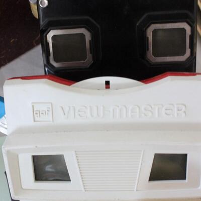 Lot 31 Vintage View Masters & Slides