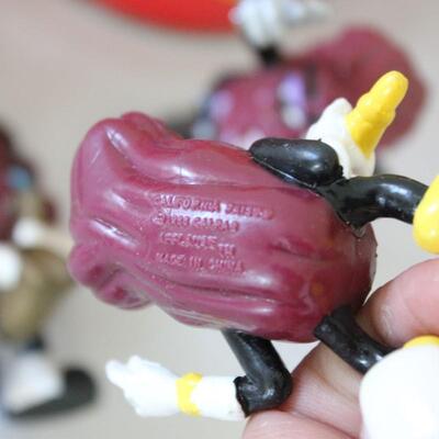 Lot 33 California Raisins Collectibles