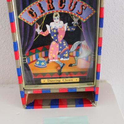 Lot 42 Dancing Clown (moves but foot is stuck)