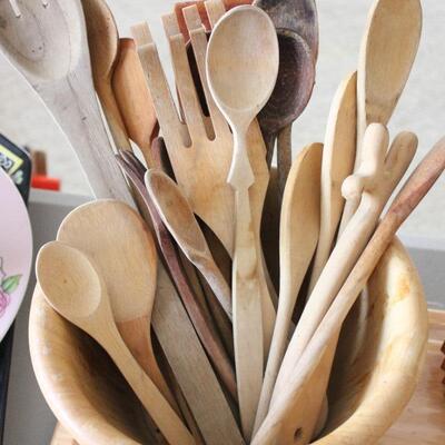 Lot 54 Wood Kitchen Accessories Lot #2