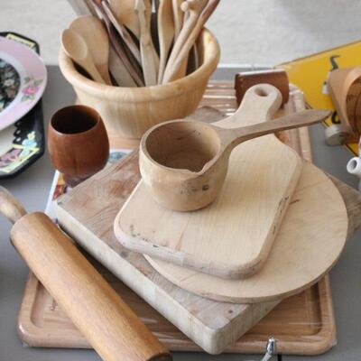 Lot 54 Wood Kitchen Accessories Lot #2