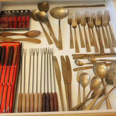 Lot 81 Mid Century Modern Gold Flatware & Fondue Forks