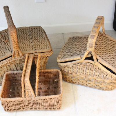 Lot 93 Set 3 of Picnic Baskets