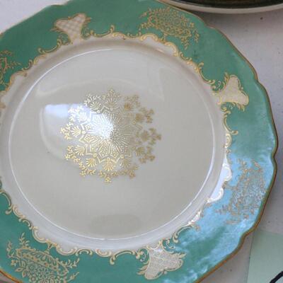 Lot 95 Green Theme - 23K Gold, Royal Albert