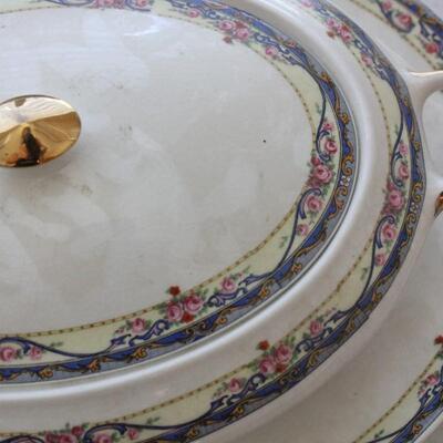 Lot 97 Blue Theme - 18K Gold Penn China