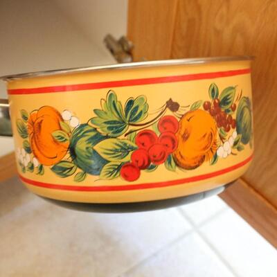 Lot 110 Vintage Cookware #2