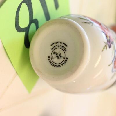 Lot 118 Set 3 Royal Worchester Porcelain Egg Coddles w/ Lids